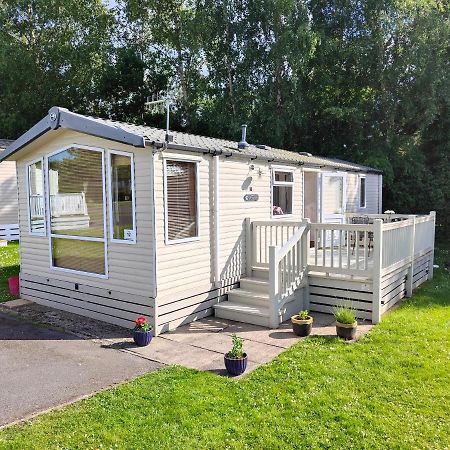 Holiday Home Sleeps Six Saint Leonards エクステリア 写真
